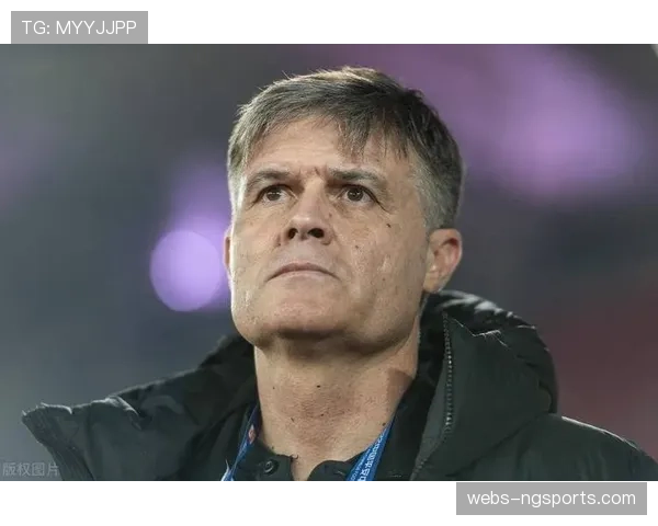 乌德勒支老将范德霍恩伤缺 年轻中卫获机会